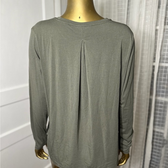 NWT- Athleta from the Power of She collection - Picture 3 of 10